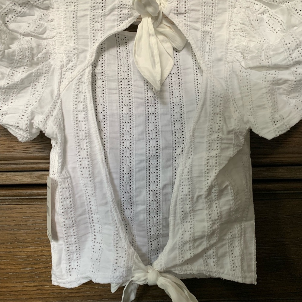 Free people back tie crop top with key hole - Picture 8 of 8